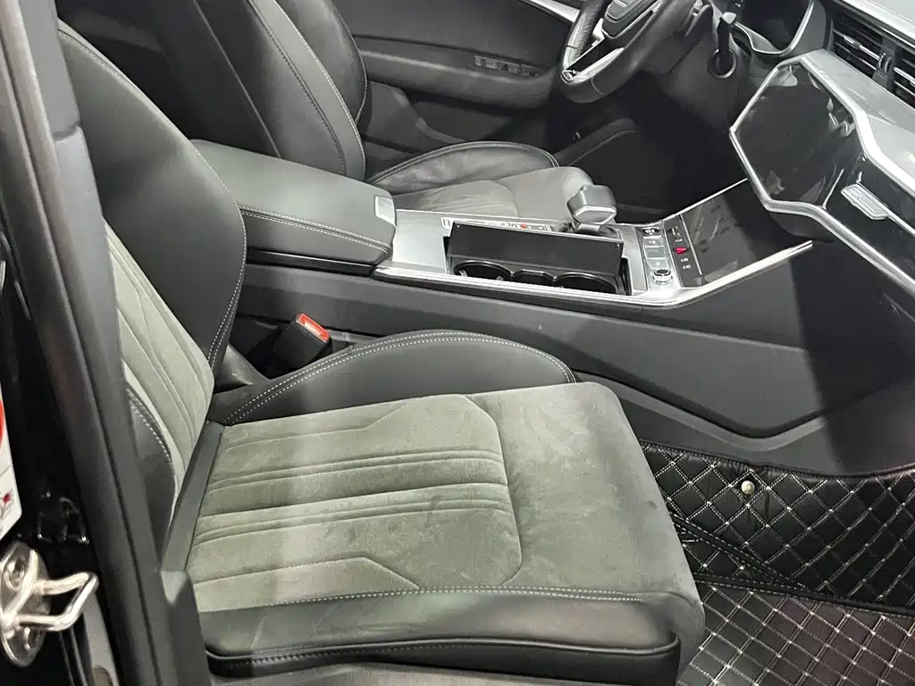 Audi A6L 2024