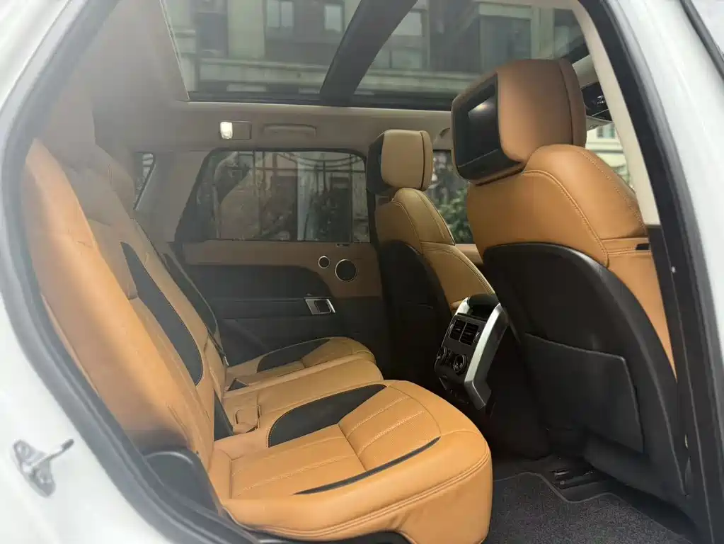 Land Rover Range Rover Sport 2022 — фото 10