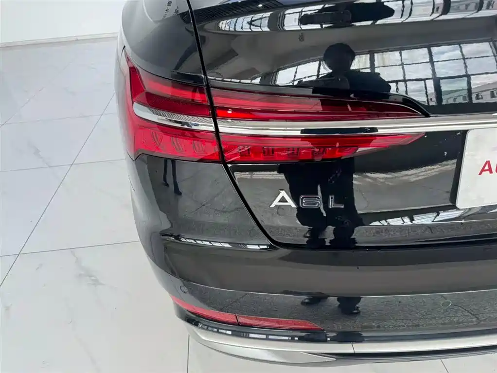 Audi A6L 2024 — фото 18