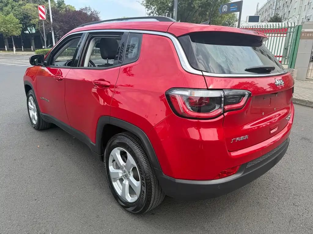Jeep Compass 2017 — фото 5