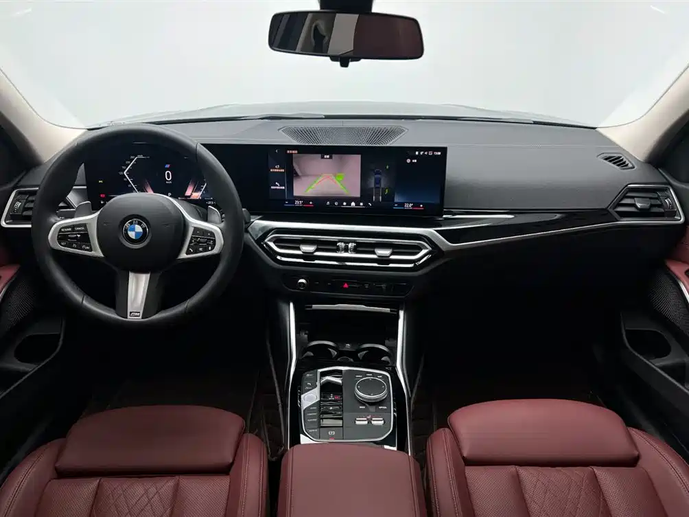 BMW 3 Series 2023 — фото 16