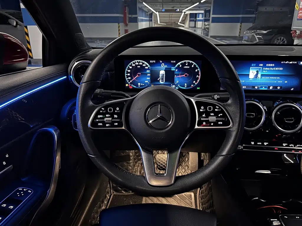 Mercedes-Benz A-Class 2022 — фото 10