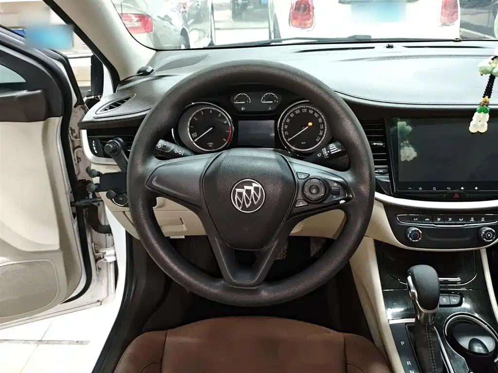 Buick Verano 2016 — фото 11