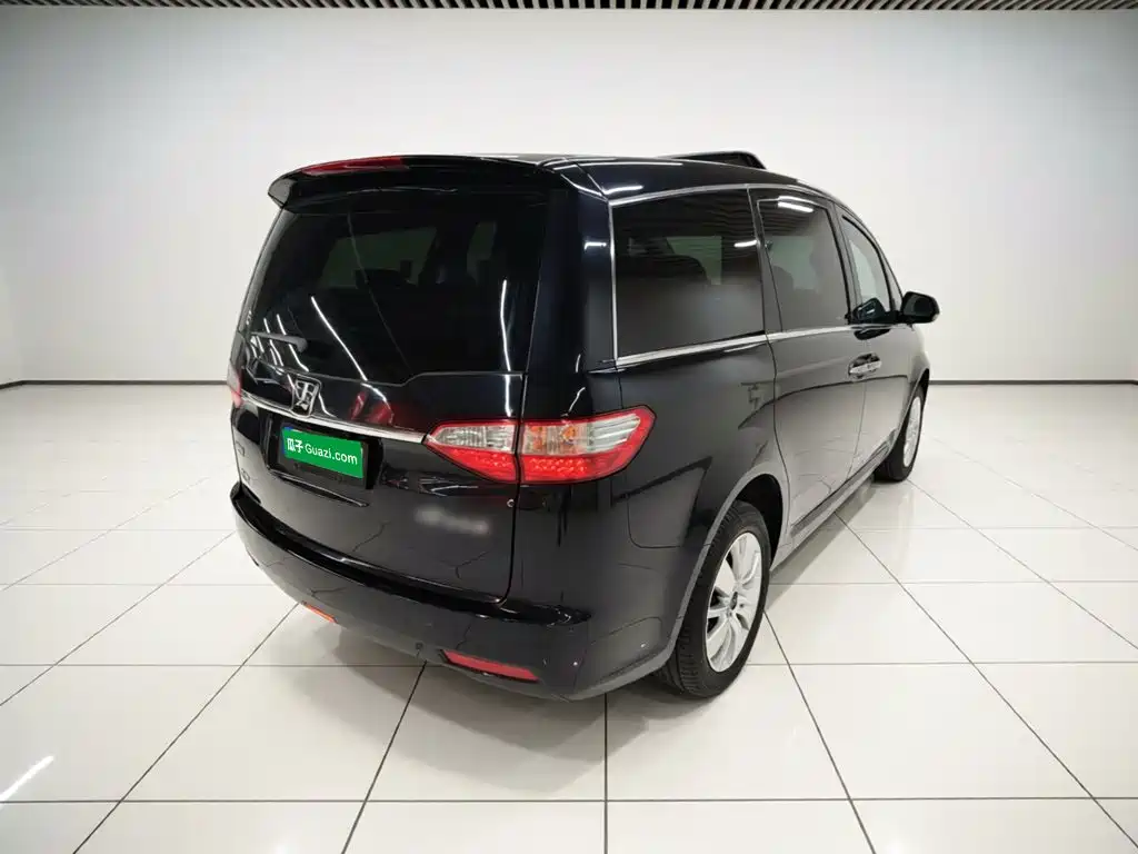 Luxgen Big 7 MPV 2016