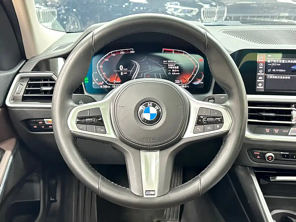 BMW 3 Series 2020 — фото 17