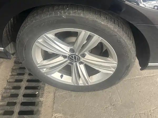 Volkswagen Magotan 2025