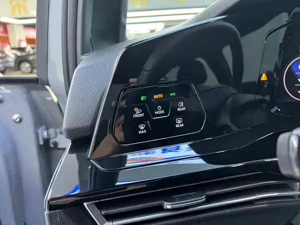 Volkswagen Golf 2023