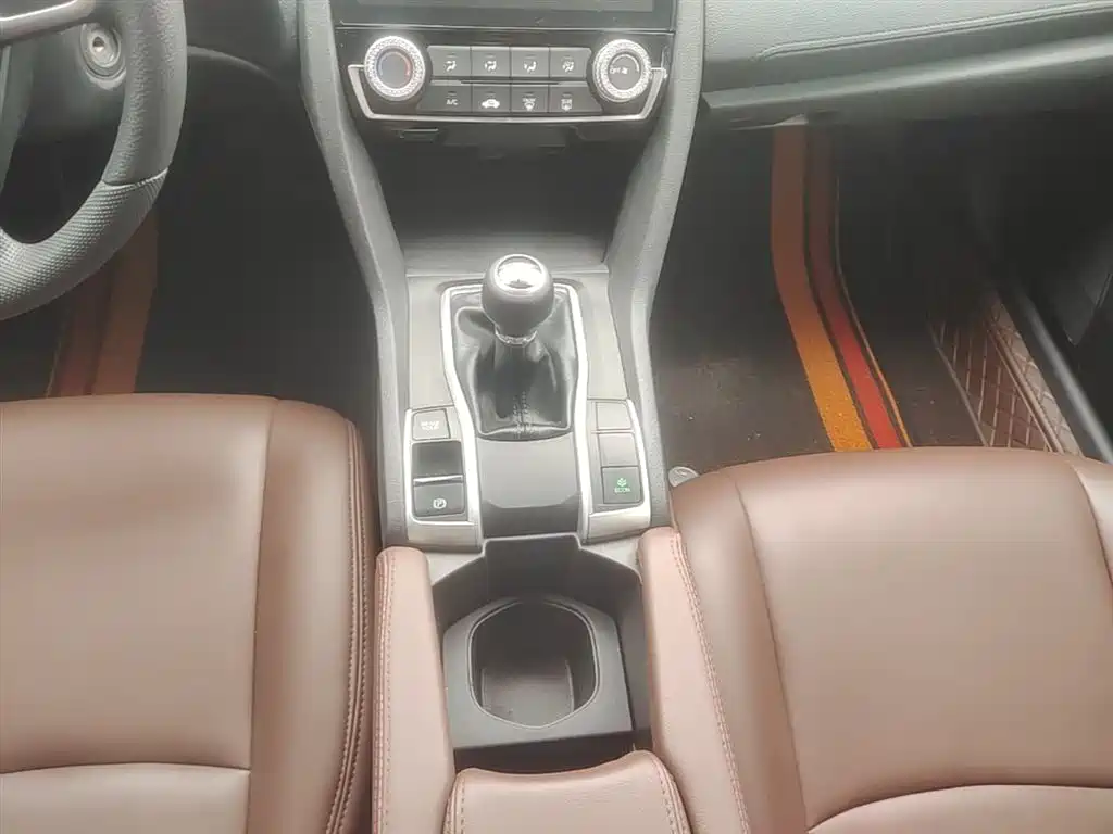 Honda Civic 2017 — фото 14