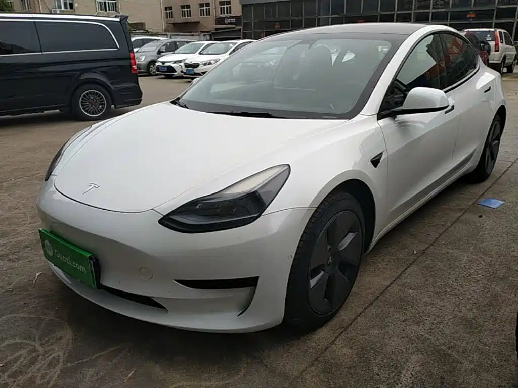 Tesla Model 3 2023 — фото 2