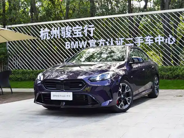 BMW M235L 2025