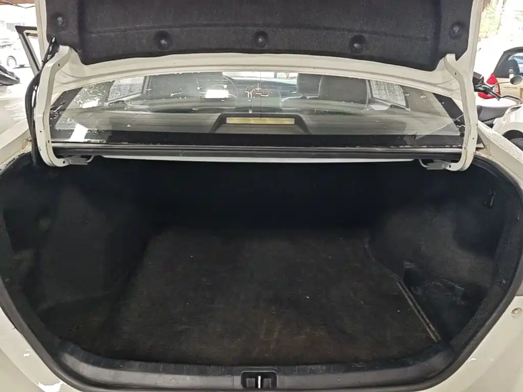 Toyota Corolla 2016 — фото 19