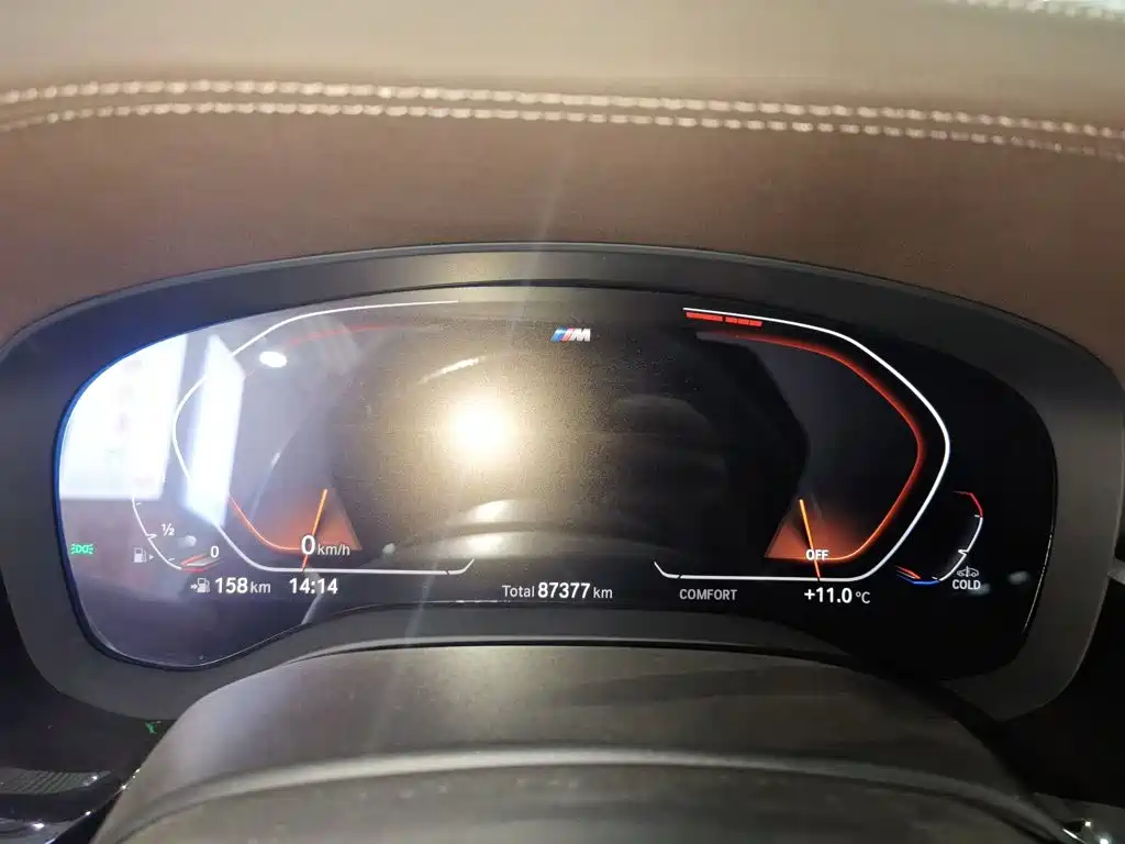 BMW 5 Series 2020 — фото 12