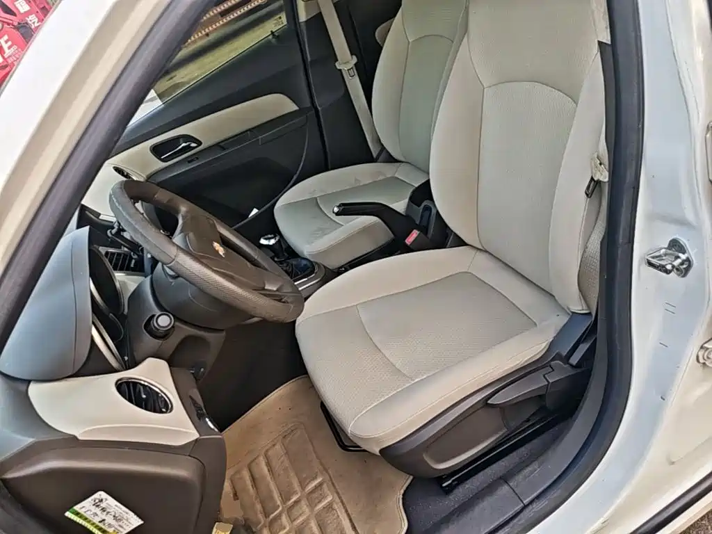 Chevrolet Cruze 2015 — фото 15
