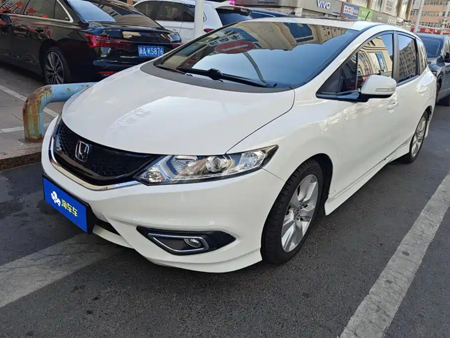 Honda Jade 2015 — фото 1