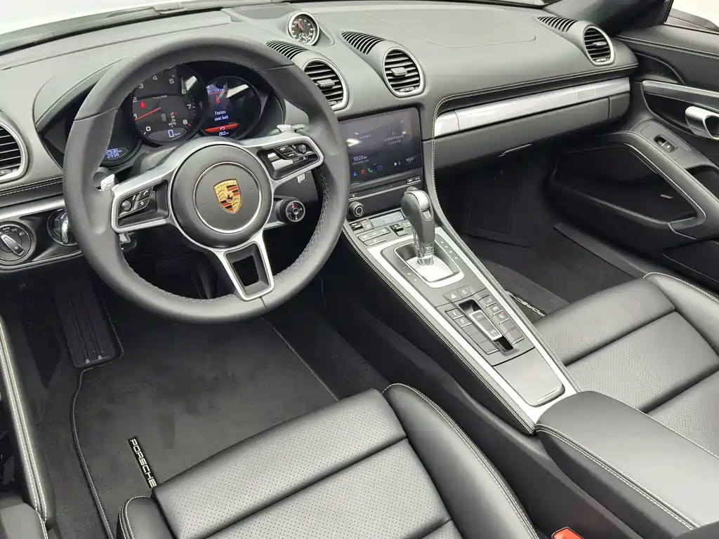 Porsche 718 2025 — фото 12