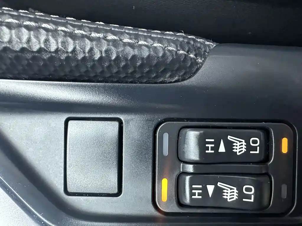 Subaru Forester 2022 — фото 19