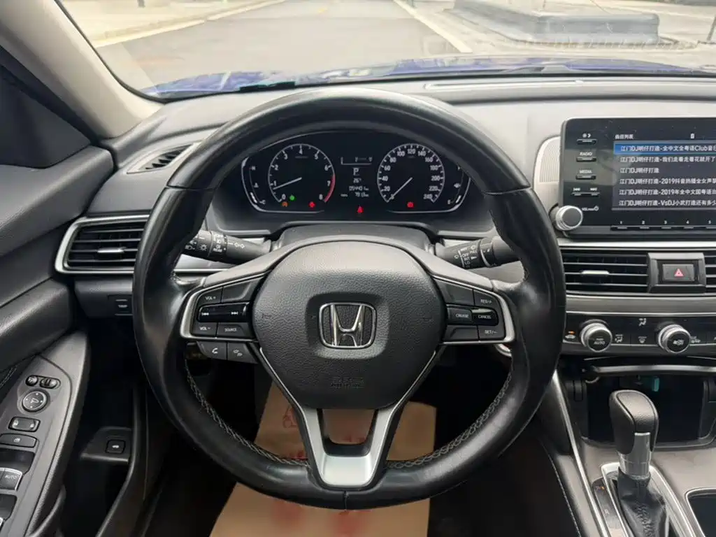 Honda Accord 2021 — фото 18