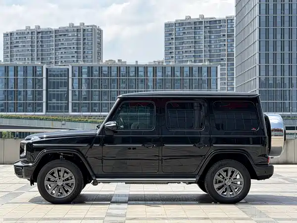 Mercedes-Benz G-Class 2025