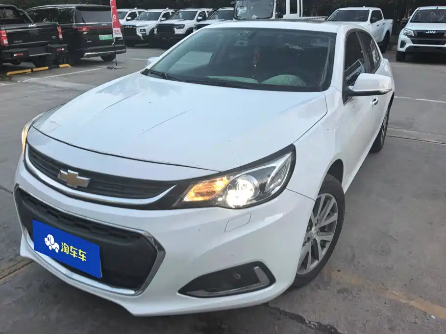 Chevrolet Malibu 2017 — фото 1