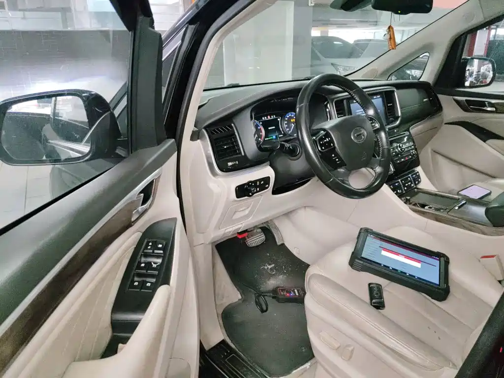 GAC Trumpchi M8 2019 — фото 11