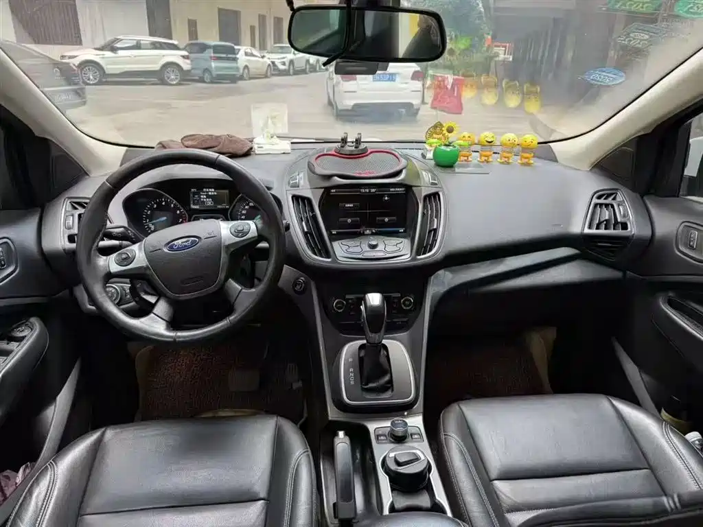 Ford Kuga 2015 — фото 6