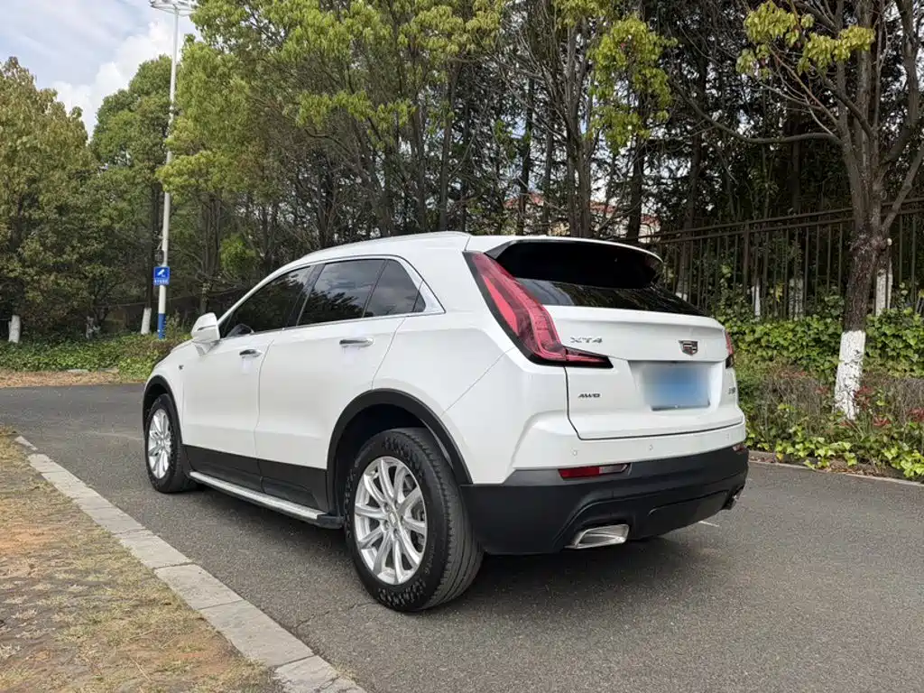 Cadillac XT4 2020 — фото 10