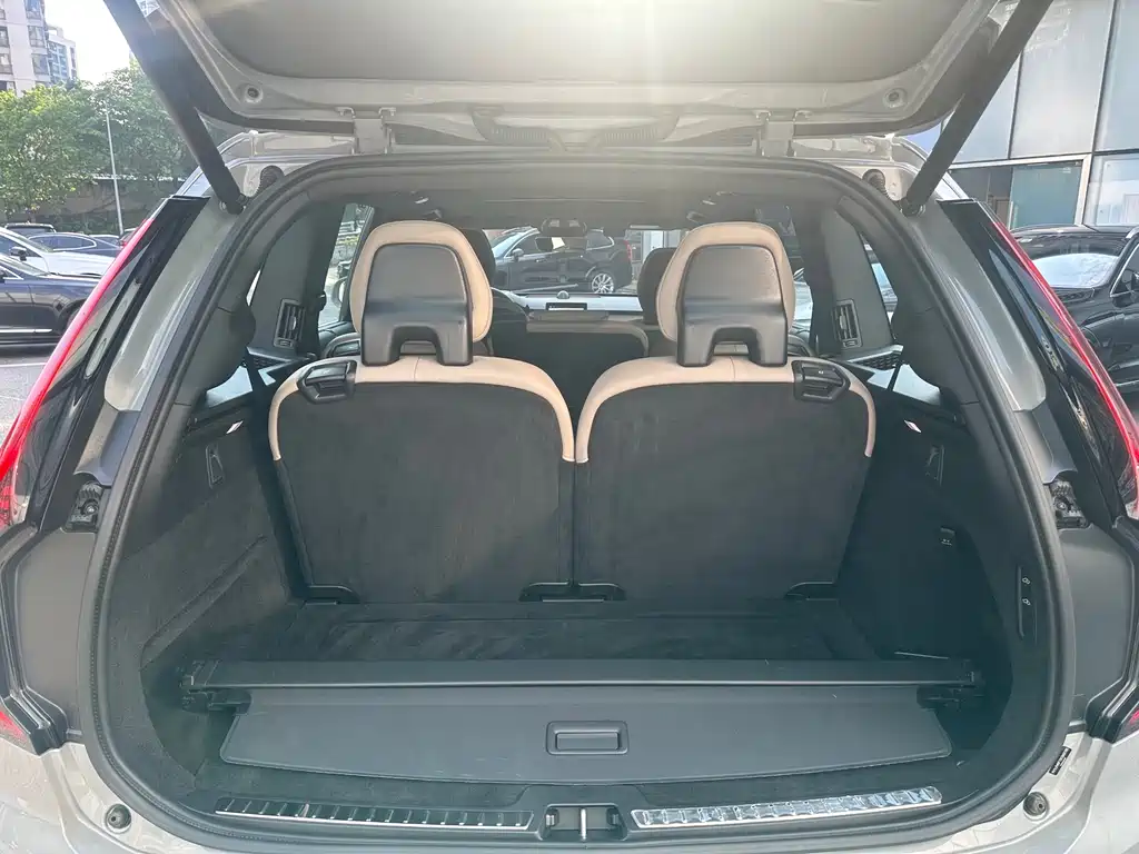 Volvo XC90 PHEV 2025 — фото 19