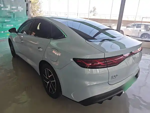 BYD Qin L 2024