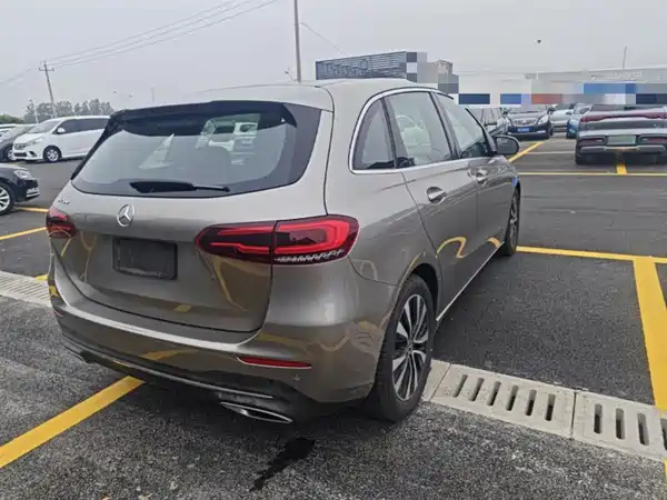 Mercedes-Benz B-Class 2021
