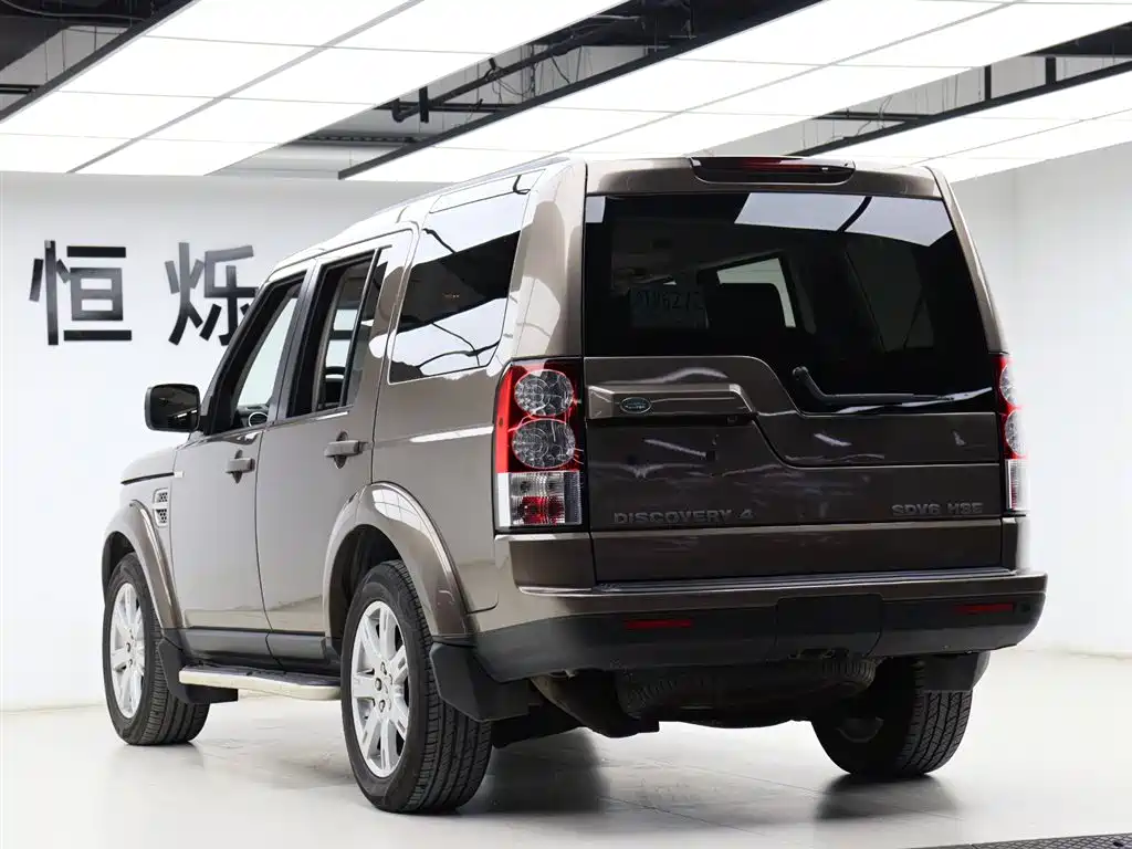 Land Rover Discovery 2011 — фото 25