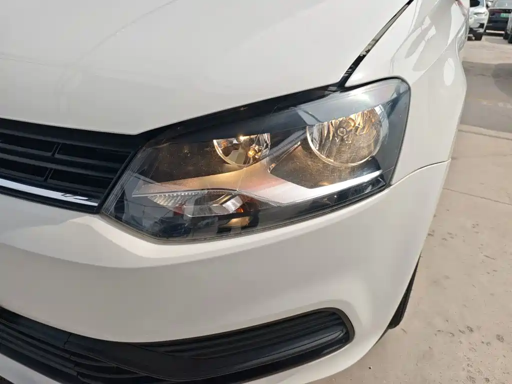 Volkswagen Polo 2018 — фото 18
