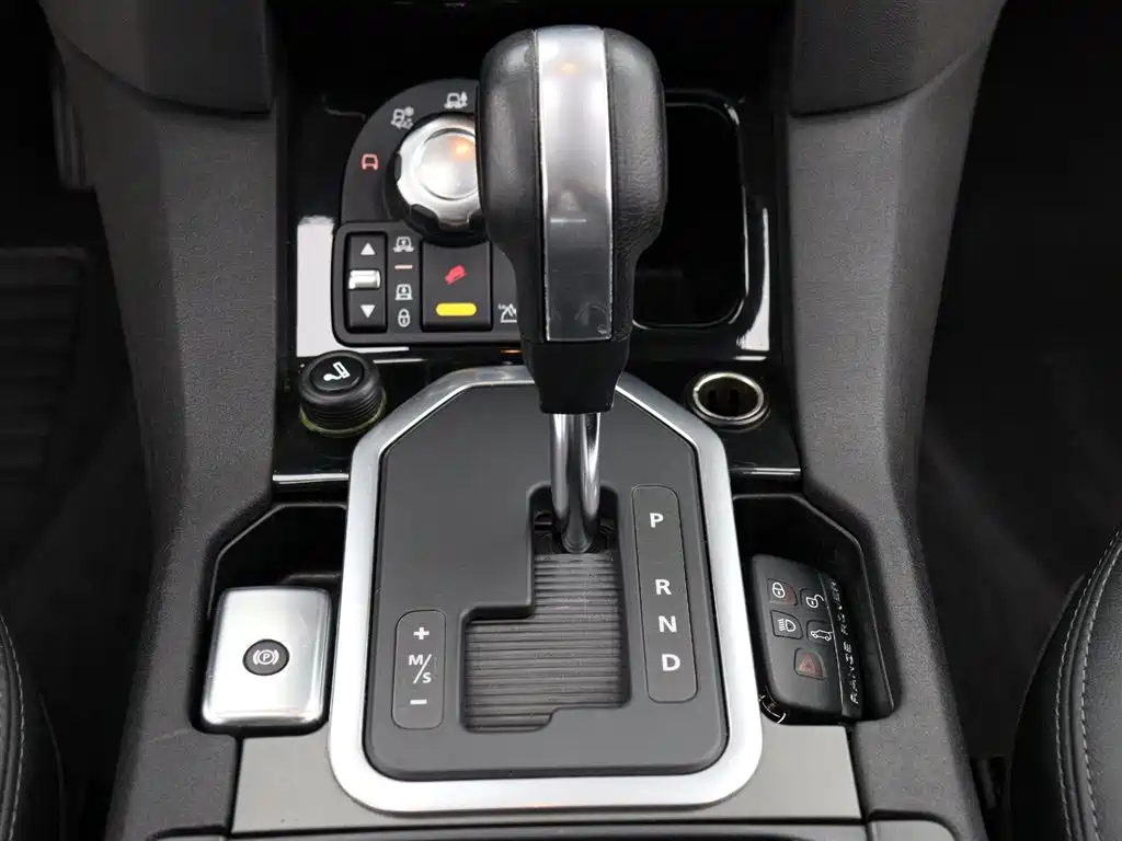 Land Rover Discovery 2011 — фото 21