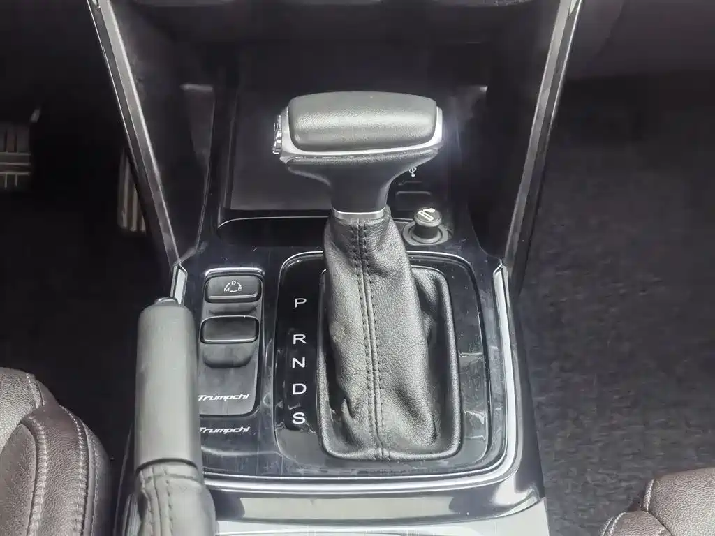 GAC Motor Trumpchi GS4 2019 — фото 13