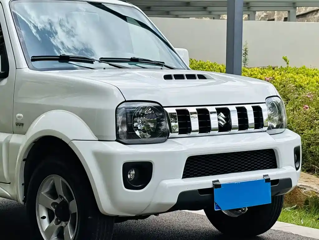 Suzuki Jimny 2013 — фото 16