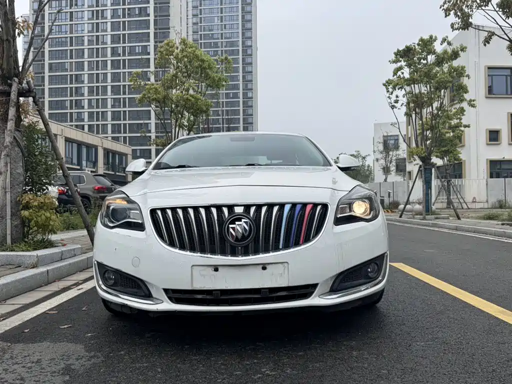 Buick Regal 2017 — фото 25