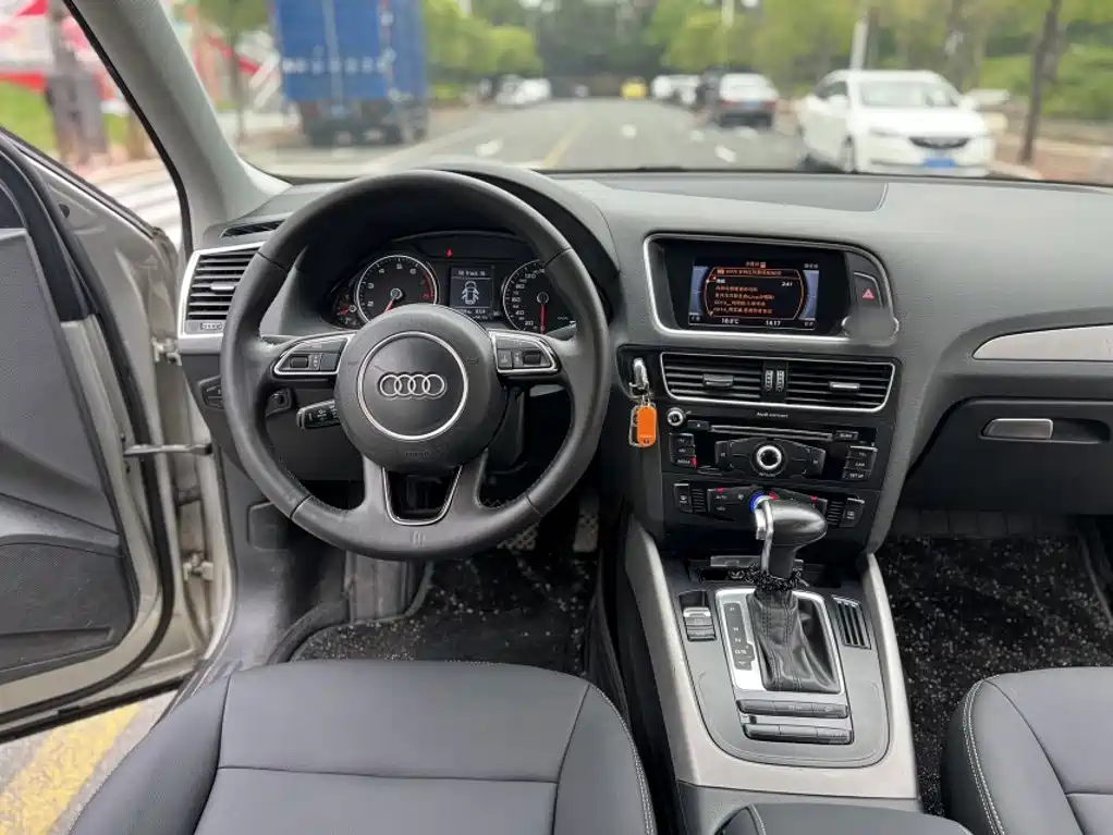 Audi Q5 2015 — фото 22
