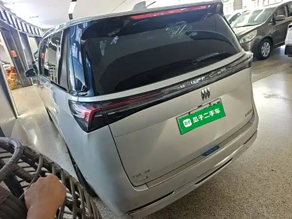 Buick GL8 New Energy 2025