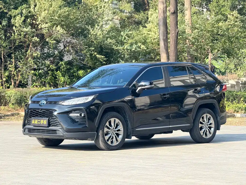 Toyota Wildlander 2023 — фото 1