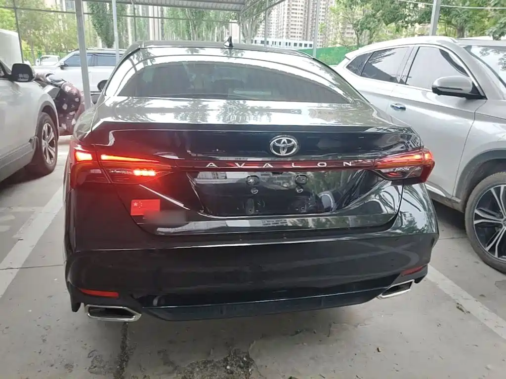 Toyota Avalon 2023