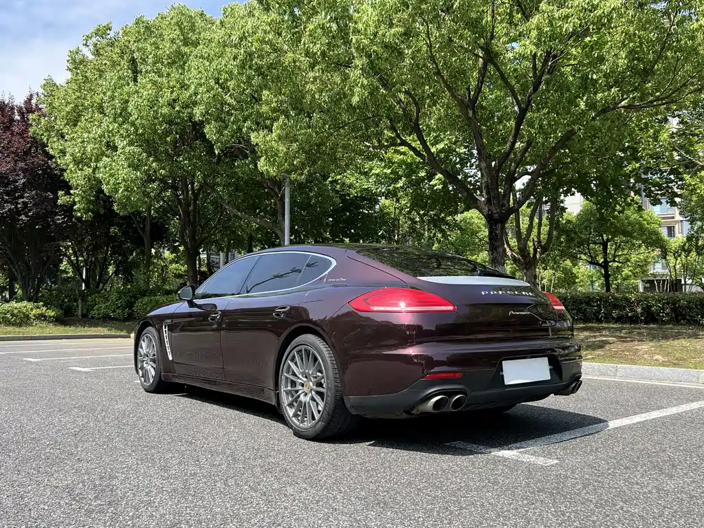 Porsche Panamera 2016 — фото 14