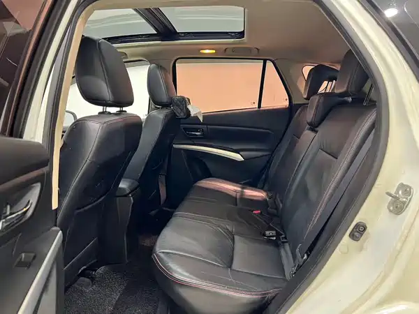 Suzuki S-Cross 2014