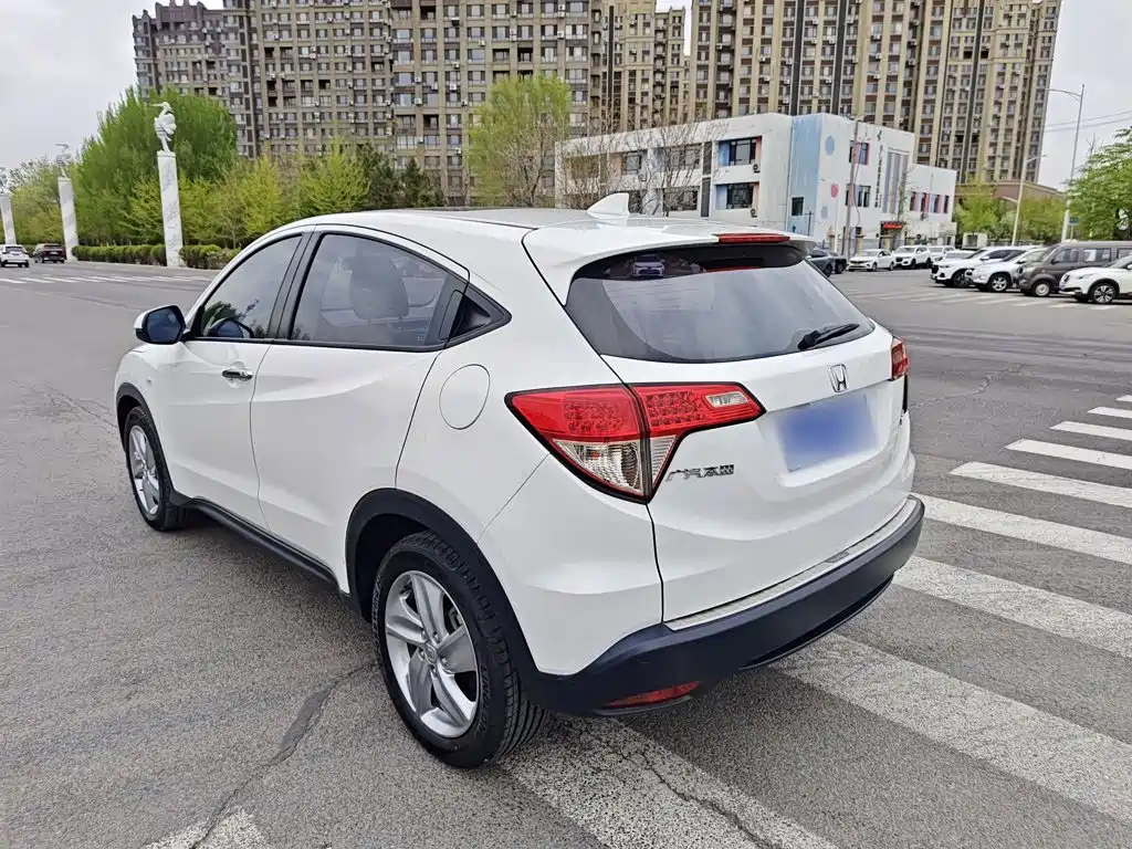 Honda Vezel 2020 — фото 9