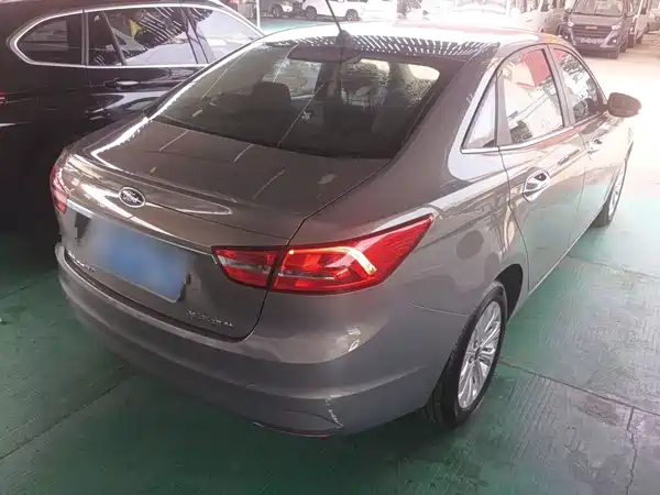Ford Escort 2018