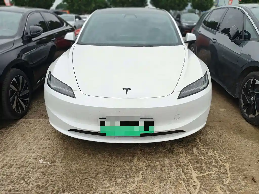 Tesla Model 3 2025 — фото 2