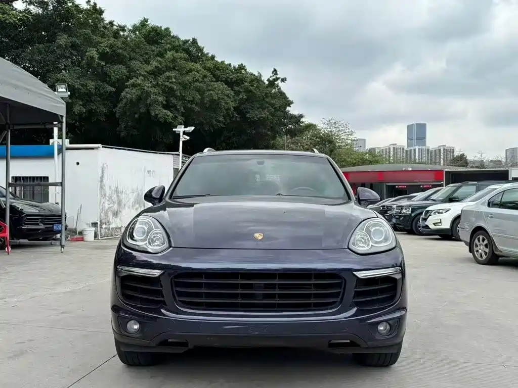 Porsche Cayenne 2017 — фото 22