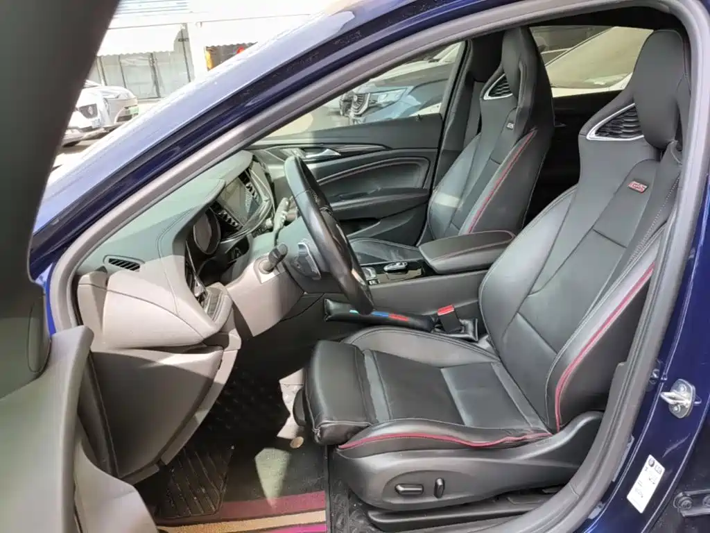 Buick Regal 2020 — фото 15