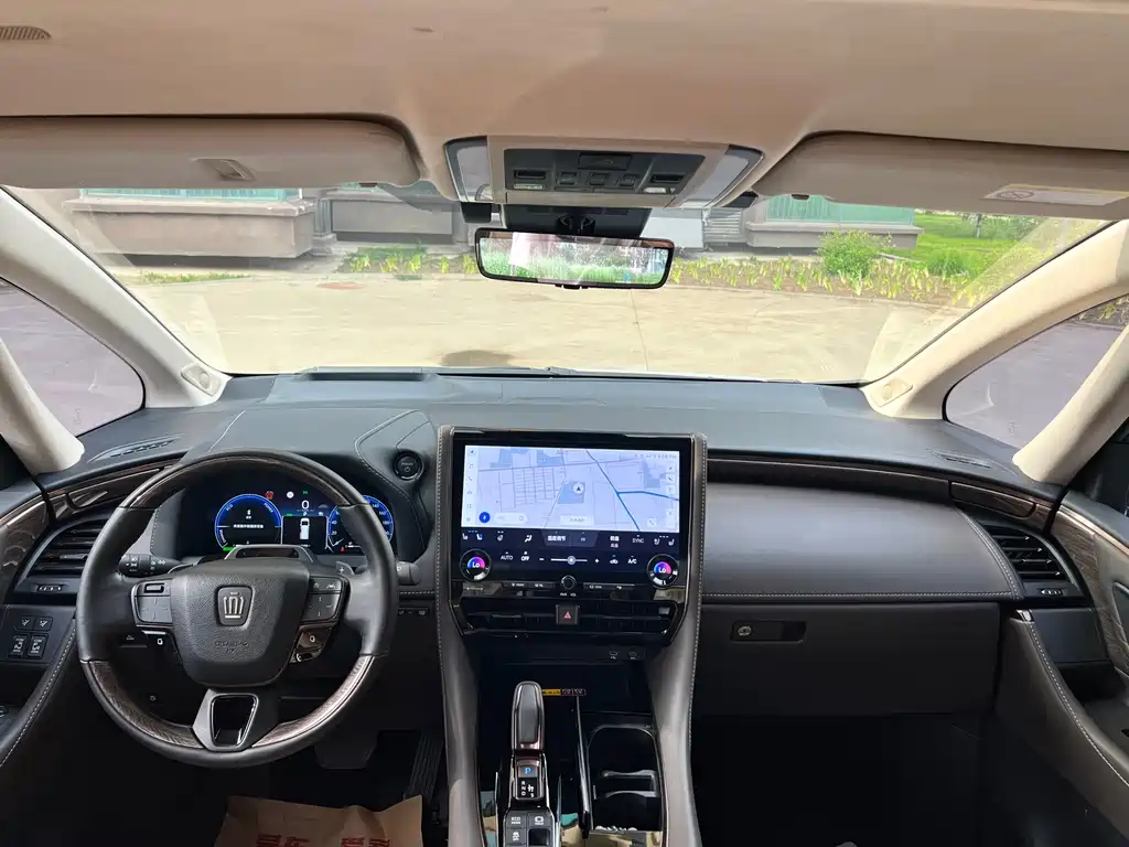 Toyota Vellfire 2025 — фото 9