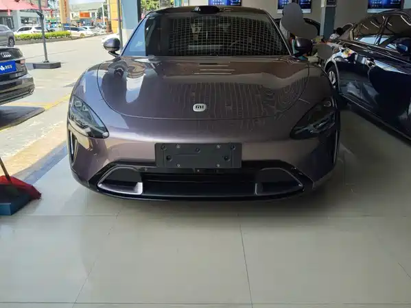 Xiaomi SU7 2025
