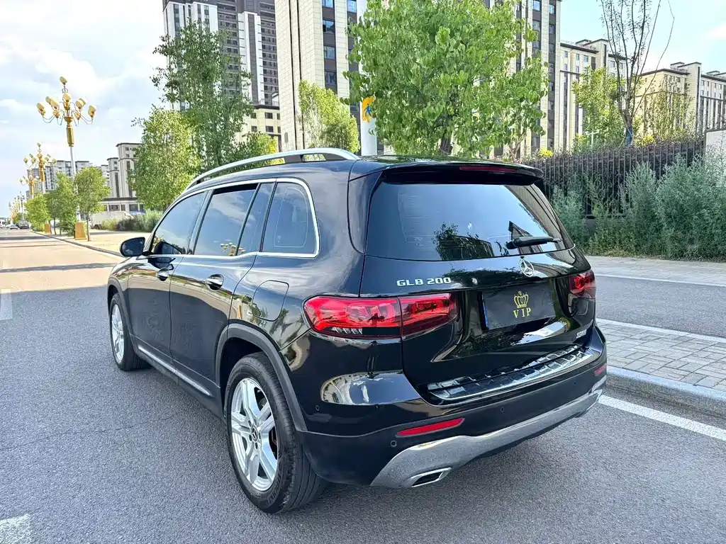 Mercedes-Benz GLB 2021