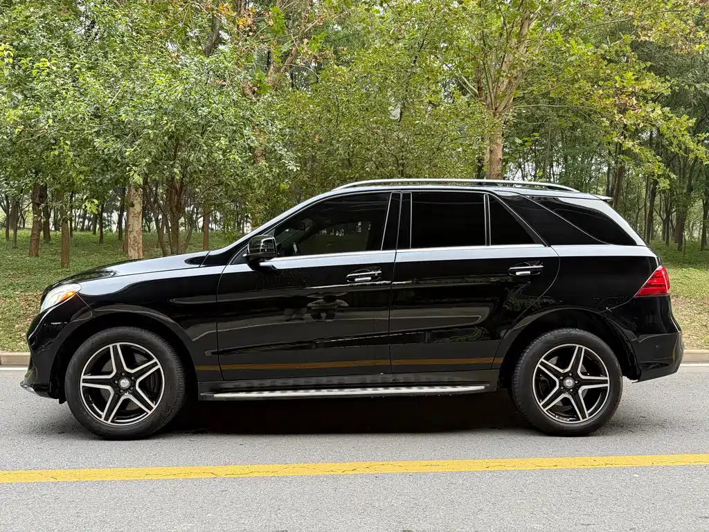 Mercedes-Benz GLE 2018 — фото 3